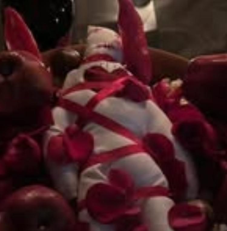 Trabalho de magia amorosa com velas e elementos espirituais